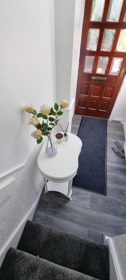 Centrally Located W/ Free Parking & Smart Tv Leeds  Dış mekan fotoğraf